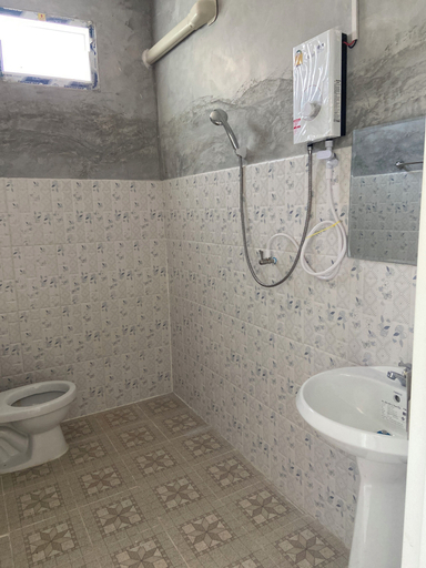 Bathroom 4, Gandhari1, Kamphaeng Saen