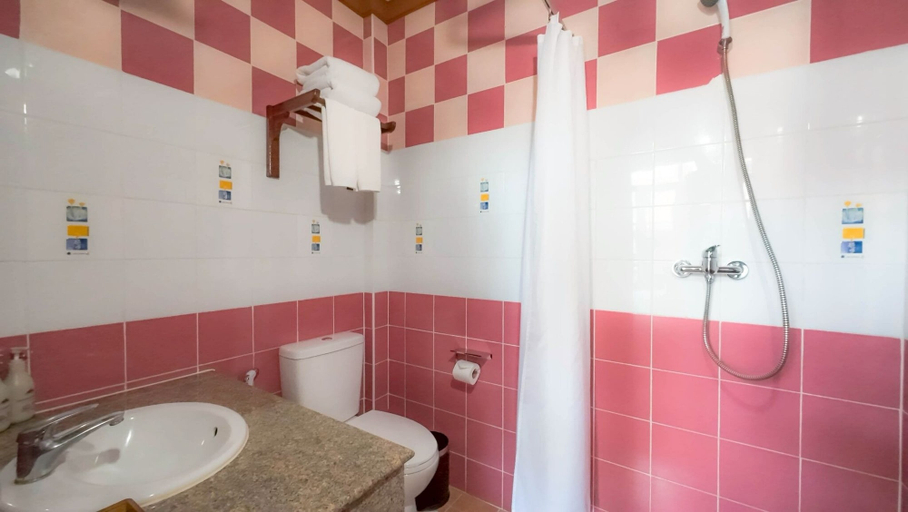 Bathroom 5, Tony Resort, Pulau Phuket