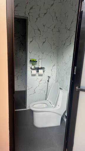 Bathroom 4, Cabilao Sunset Dive & Beach Resort, Loon
