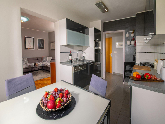 Others 3, Apartment Point - Two Bedroom Apartment with Balcony, Pula