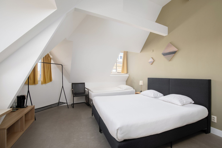 Bedroom 5, Hotel Light, Rotterdam