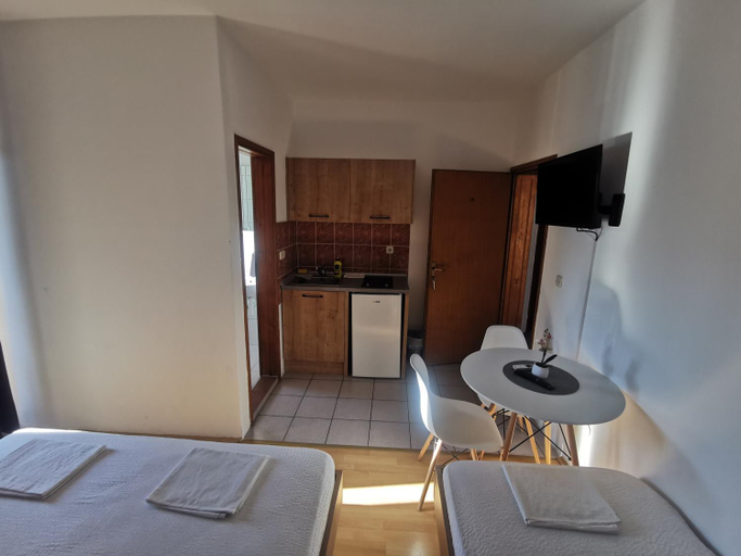 Others 5, Apartmani Lezenic M, Herzegovina-Neretva