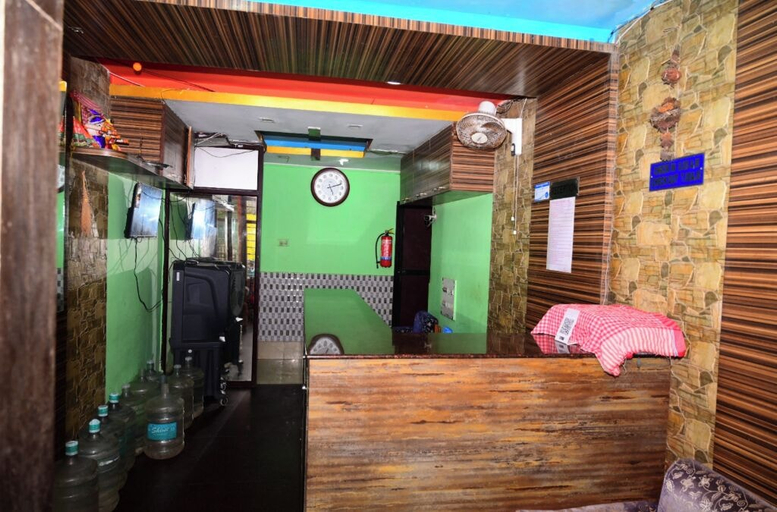 Bedroom 2, DhamStay Hotel Samrat Palace Near Beach, Puri