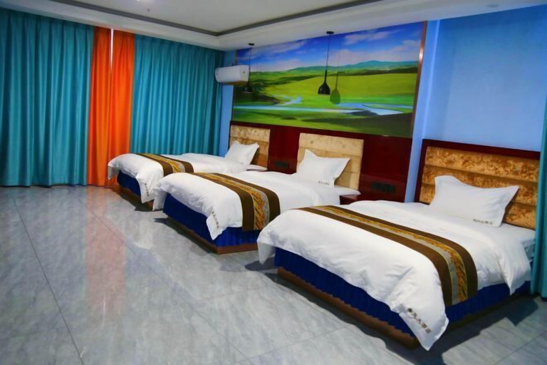 Bedroom 3, Kuqa Xinyu Hotel (Guiz Plaza), Aksu