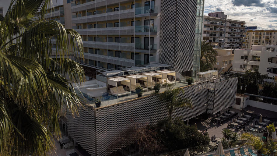 Exterior & Views 2, Bahia de Alcudia Hotel & Spa, Baleares