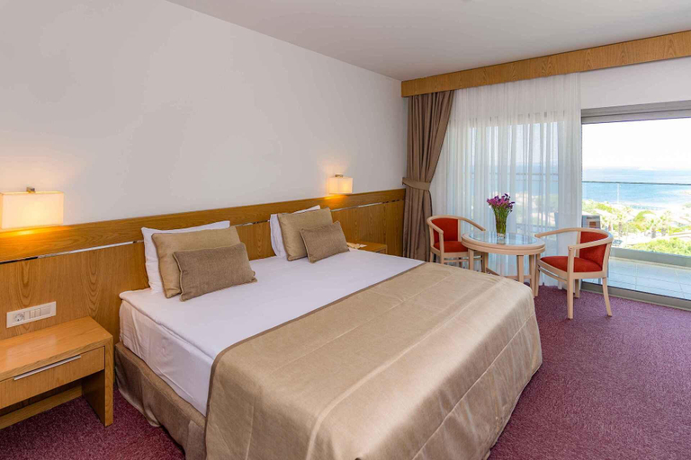 Bedroom 3, Grand Hotel Ontur Cesme, North Aegean