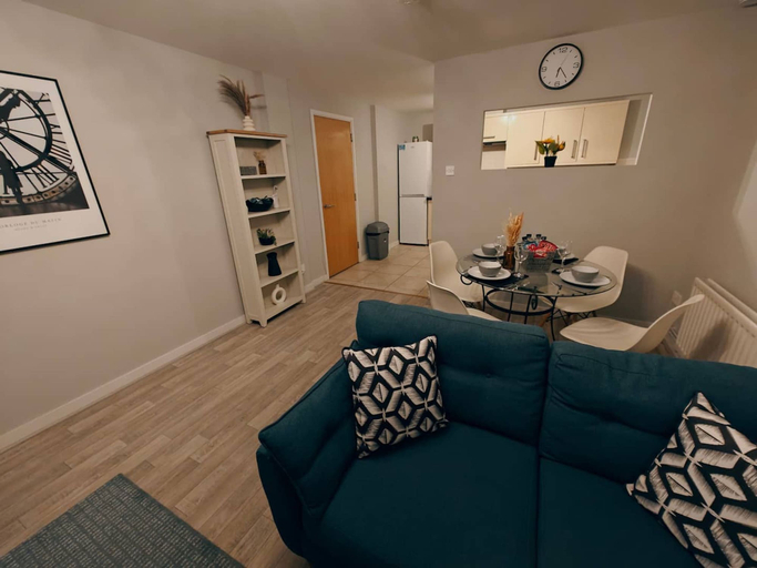Others 3, 2BR Cosy City Centre Apartment, Belfast