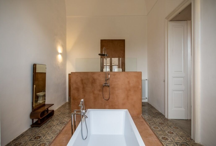 Others 5, PALAZZO GARZIA - Dimora Storica, Lecce