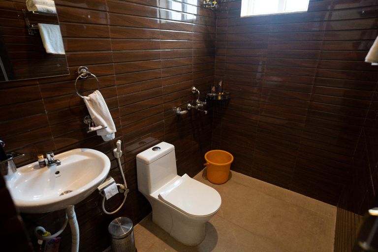 Bathroom 5, Aanandam Resort & Spa, Nagaur