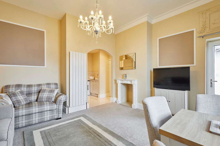 Room 3, Host Stay 3 Metropole Towers, North Yorkshire