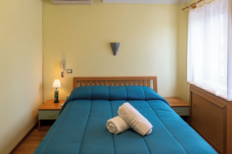 Bedroom 4, Avernum Relais, Napoli