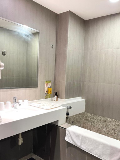 Bathroom 5, J Resort, Taitung