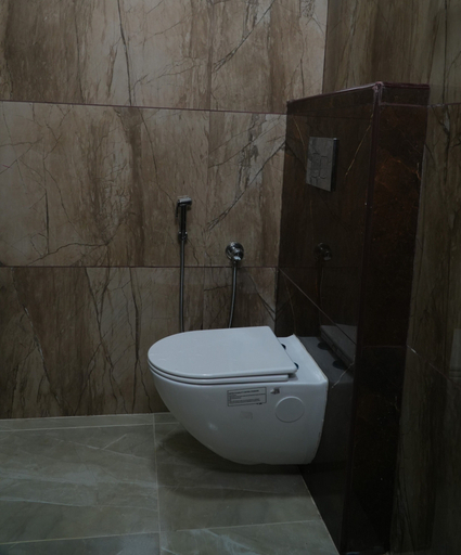 Bathroom 4, UJ PALLAZZIO - Business Class Luxury Hotel, Tiruvannamalai