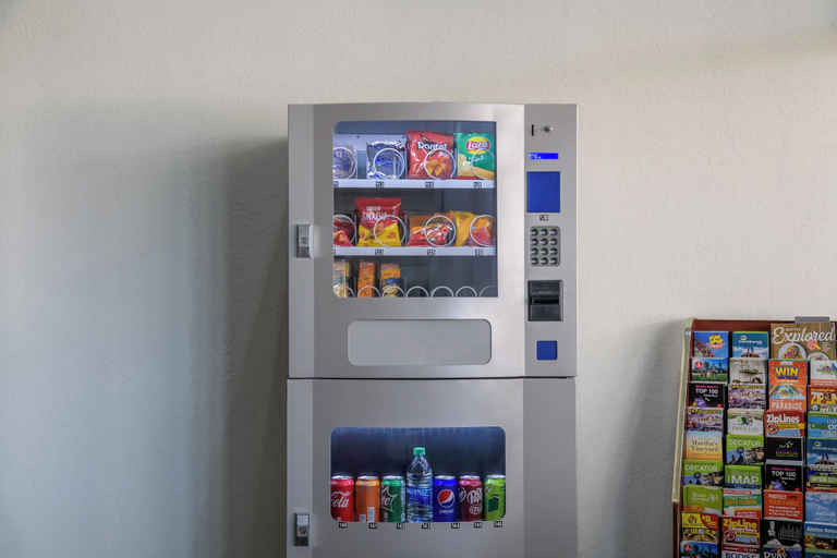 Food & Drinks 4, Motel 6 Forsyth, GA – Tift College, Monroe