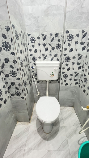 Bathroom 3, R K Lodge And Palace, Faizabad