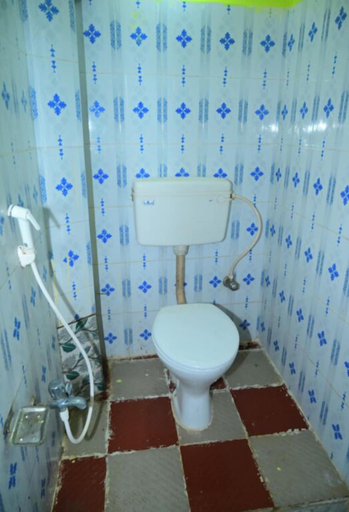 Bathroom, DhamStay Hotel Ashoka Royal Near Beach, Puri
