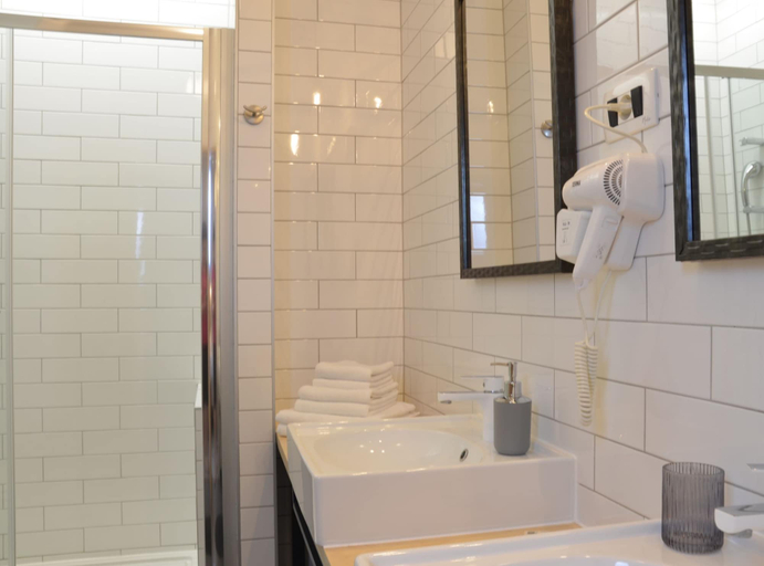 Bathroom 3, Stylish Apartments With Osijek Near Top Attractions, Osijek