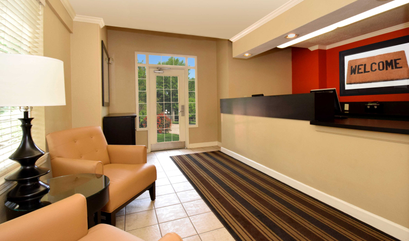 Public Area 2, HomeTowne Studios by Red Roof in Chantilly, Fairfax