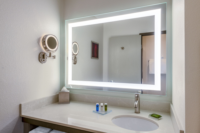Bathroom 4, Radisson Hotel Colorado Springs Airport, El Paso
