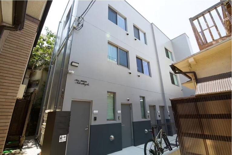 Exterior & Views 2, 5 Minute Walk from Nishi Shinjuku Gochome Station, Shinjuku
