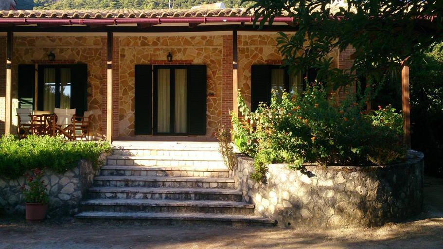 Others 4, Giovanna Studios, Ionian Islands