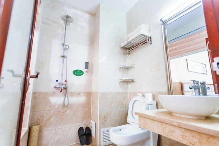 Bathroom 4, Shenghua Culture International Hotel, Zhangye