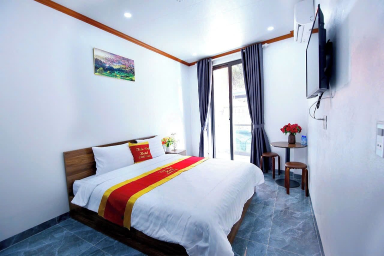 Others 5, Tien Dat Hotel, Mèo Vạc