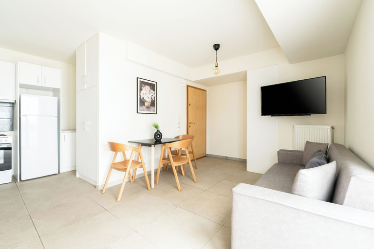 Others 2, Elysee apartment 8, Attica