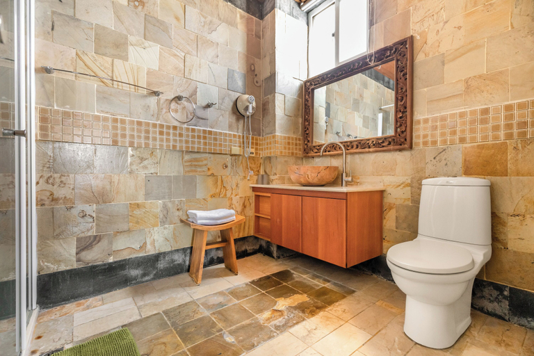 Bathroom 4, Golden Ocean Azure Hotel, Pingtung