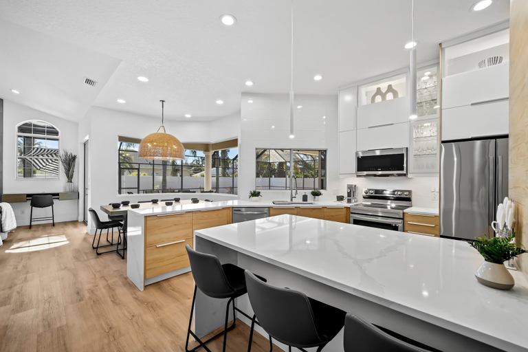 Room 4, Luxury Retreat With Pool in Palm Coast, Flagler