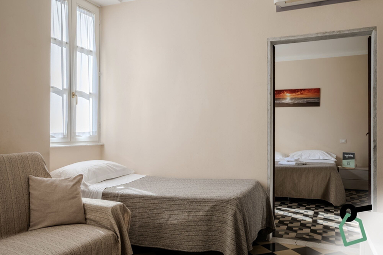 Bedroom 4, HOTIDAY Apartment Collection - Lerici Terrediliguria, La Spezia