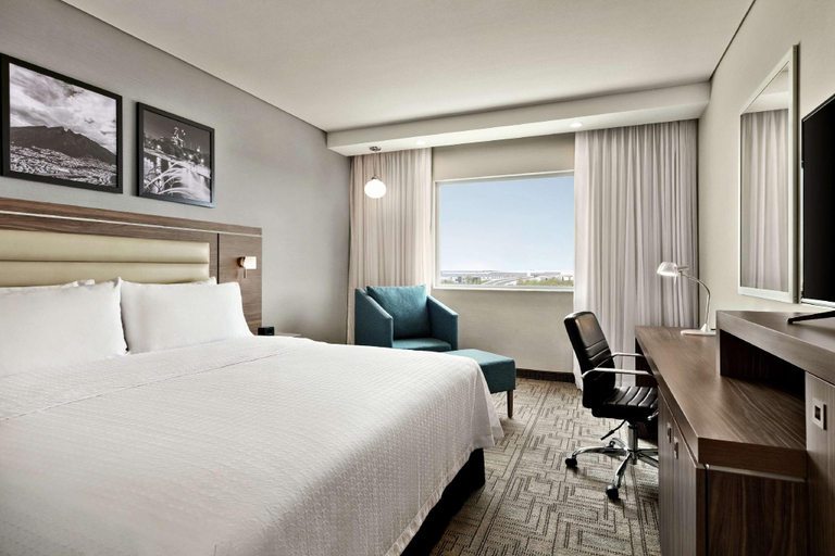 Bedroom 3, Hampton Inn by Hilton Monterrey Apodaca, Apodaca
