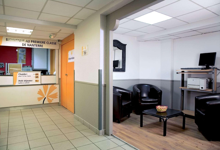 Public Area, Première Classe Paris Ouest - Nanterre - La Défense, Hauts-de-Seine
