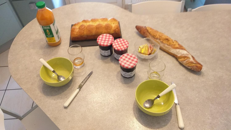 5, chambre avec petit-dejeuner #1, Cantal