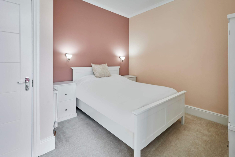Room 5, Host Stay 3 Metropole Towers, North Yorkshire