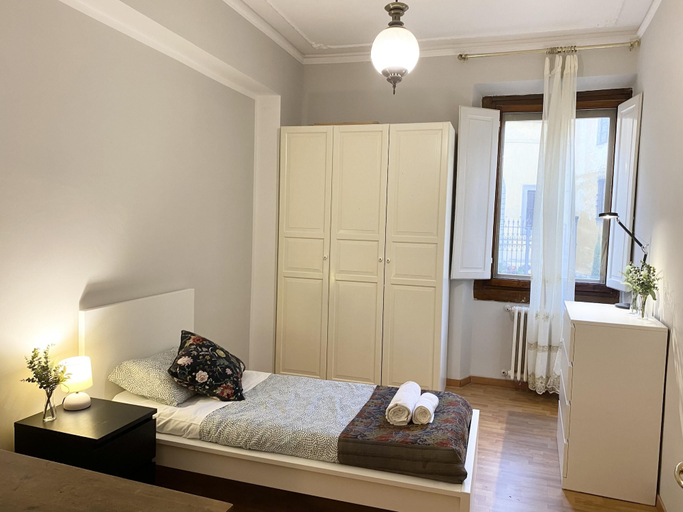 Room 2, Magnoli 2 S in Firenze, Florence