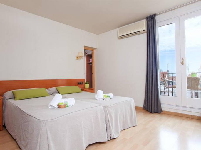 Bedroom 4, Everest, Barcelona