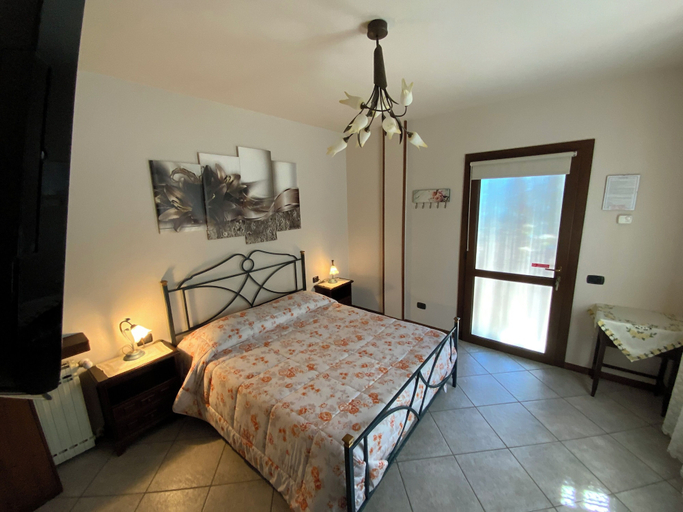 Bedroom 4, Villa Rosy B&B, Novara