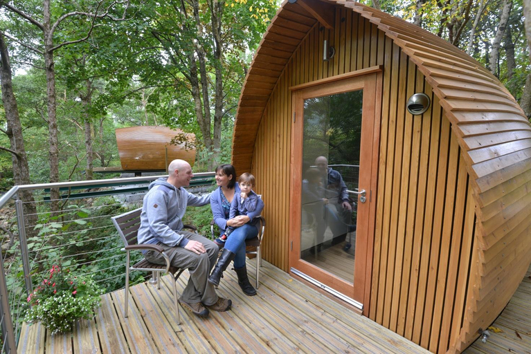 Sport & Beauty 5, RiverBeds Lodges with Hot Tubs, Highland