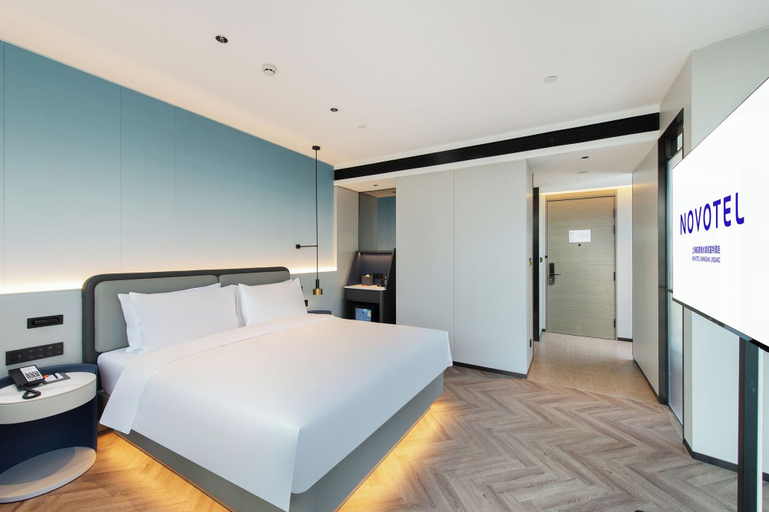 Bedroom 2, Novotel Shanghai Lingang, Shanghai