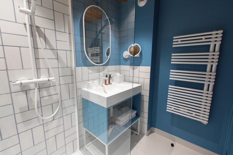 Bathroom, Hôtel Névé, Haute-Savoie