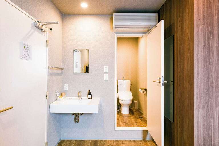Bathroom 5, &And Hostel Asakusa Kappabashi, Taitō