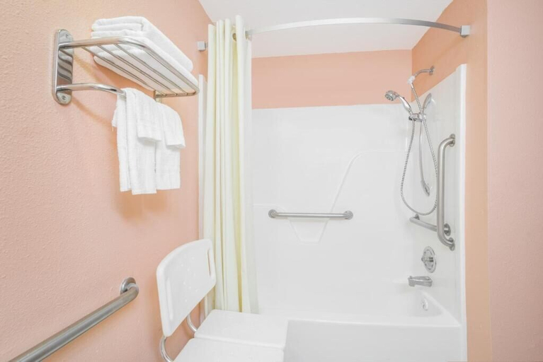 Bathroom 4, Super 8 by Wyndham Shelbyville, Shelby