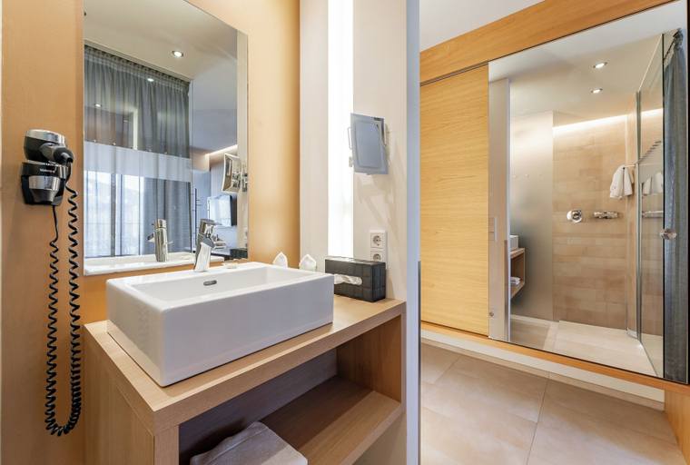 Bathroom 4, Ritzenhof – Hotel und Spa am See, Zell am See