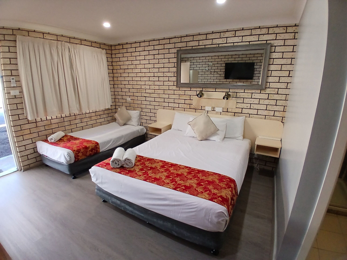 Bedroom 6