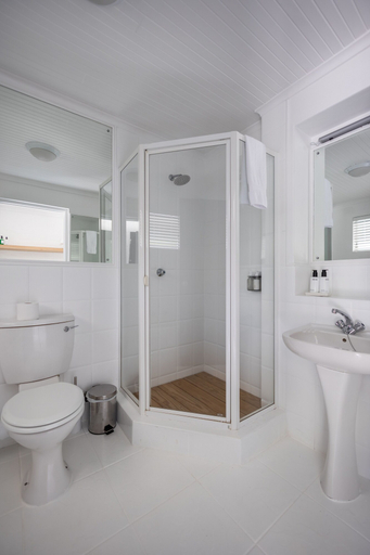 Bathroom 4, Bitou River Lodge, Eden