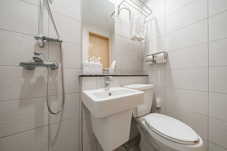 Bathroom 6