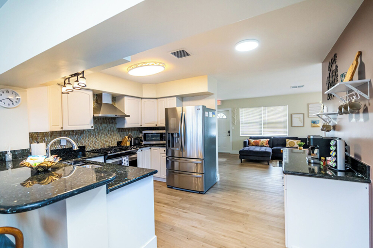 Others 5, AQUA VILLA, Broward
