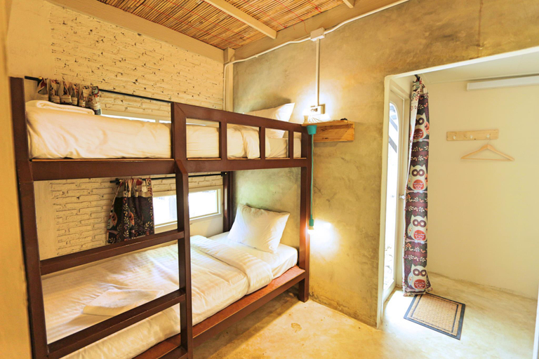 Bedroom 2, Katom Satu, Photharam