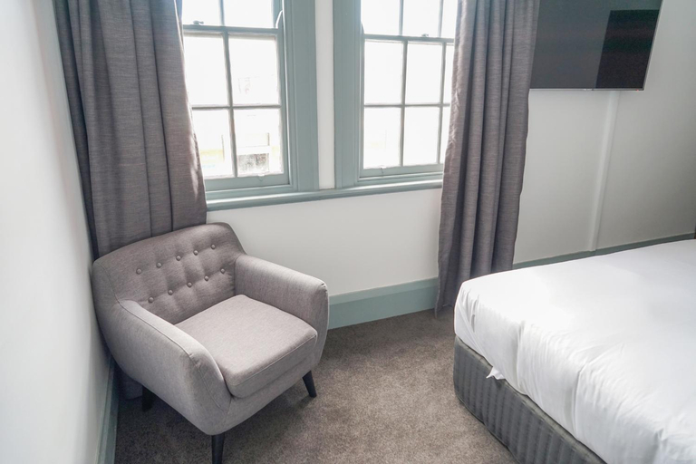 Bedroom 10